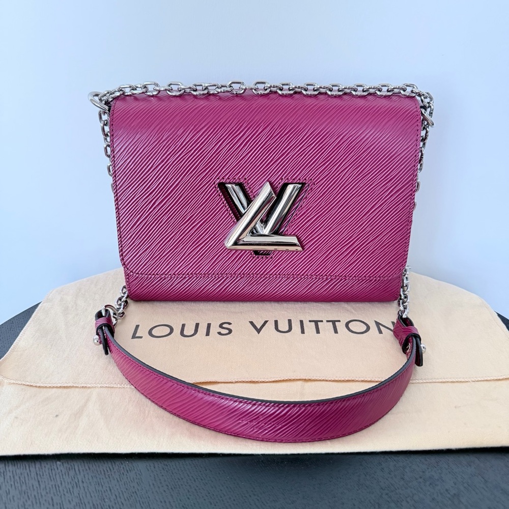 Louis Vuitton Epi Twist MM Shoulder Bag Berry Pink Magenta